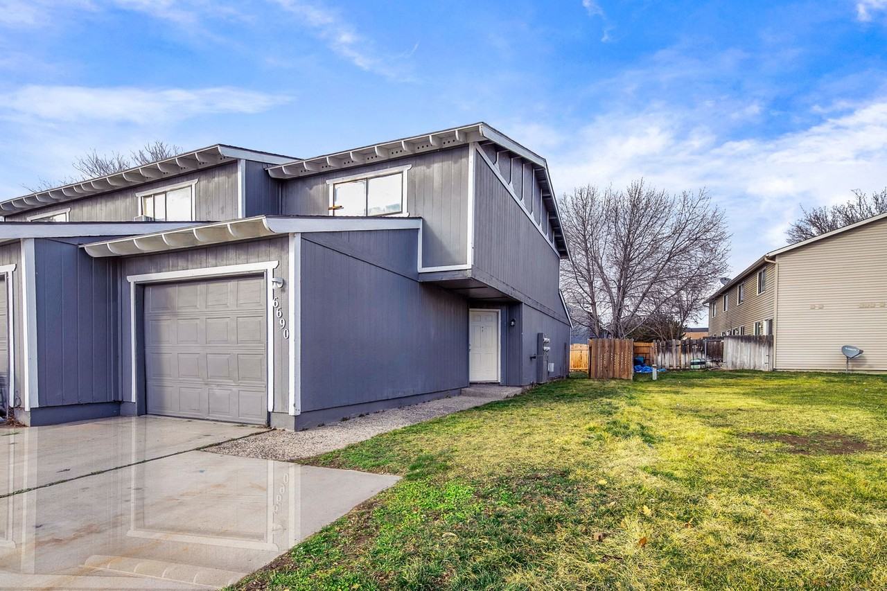 Building #1 - Photo 2 of 20