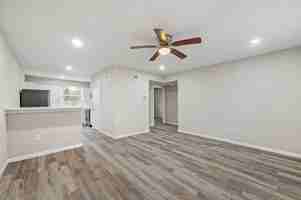 featured image of 653 N Henry Hynds Expy