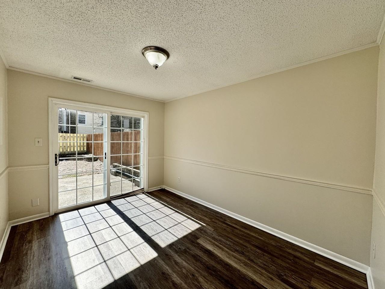 1811 Carlton E - Photo 6 of 27