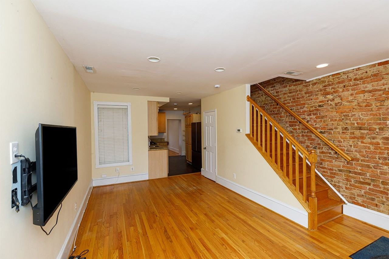 809 Kentucky Ave Se - Photo 5 of 42