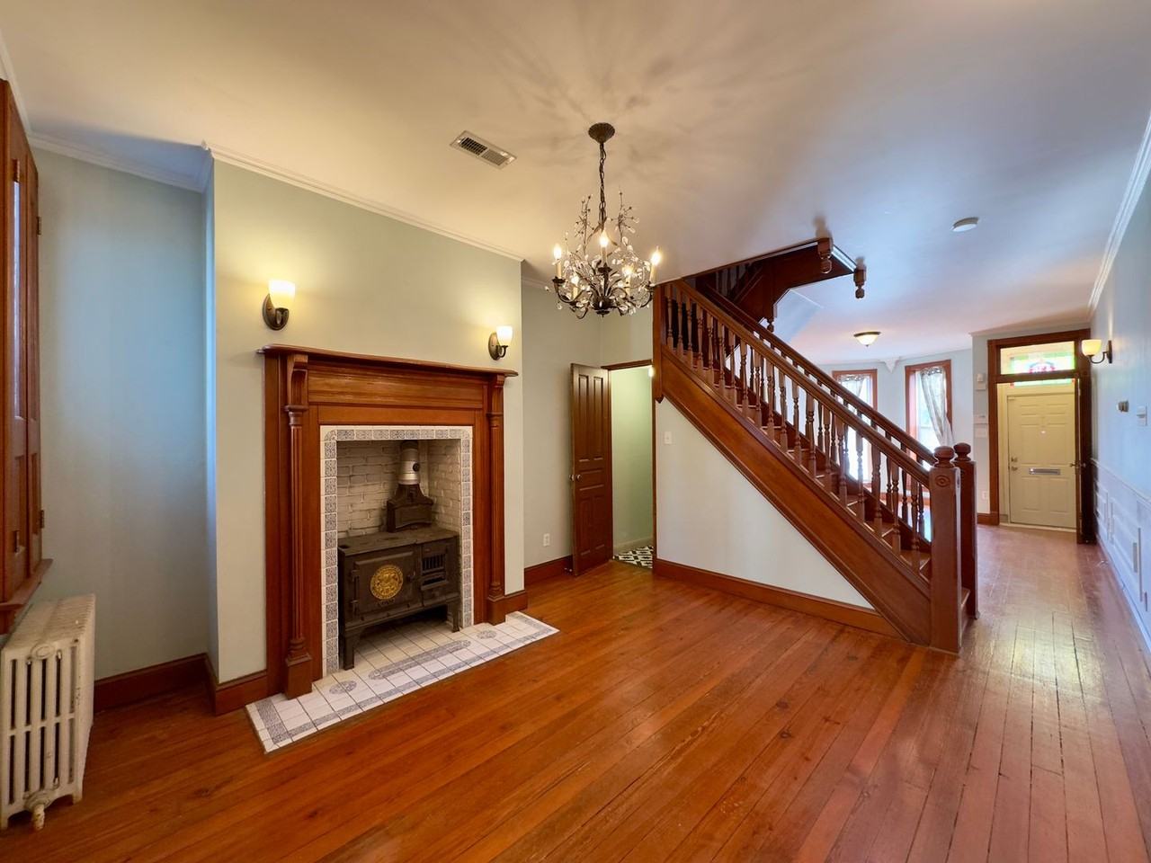 436 E Randall St - Photo 6 of 31