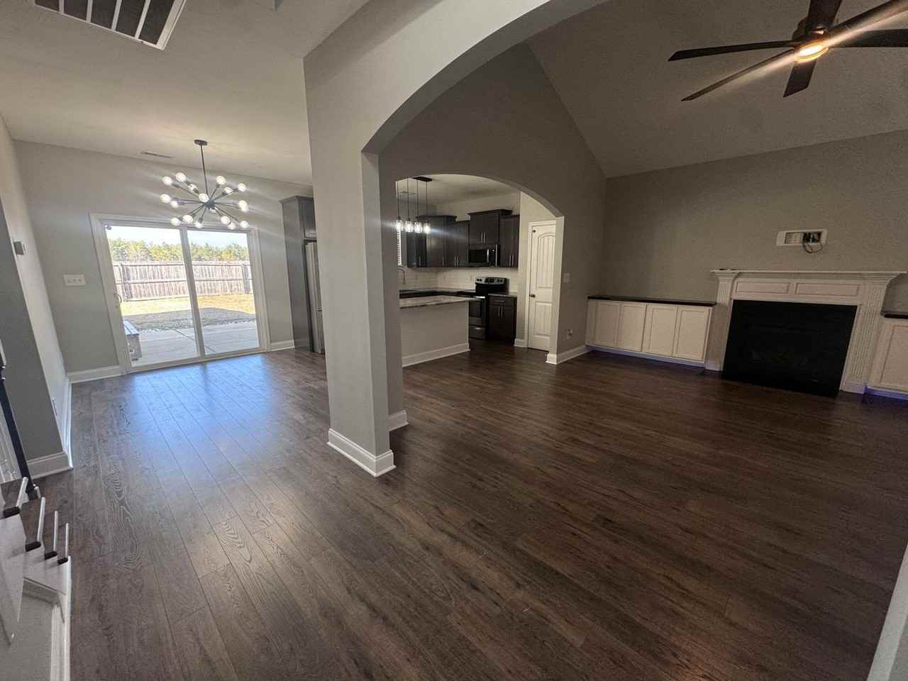 1544 Vandenberg Dr - Photo 2 of 21
