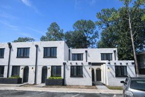 featured image of 3239 Justina Rd