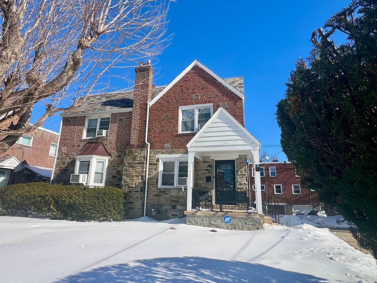 317 Barker Ave - Photo 2 of 28