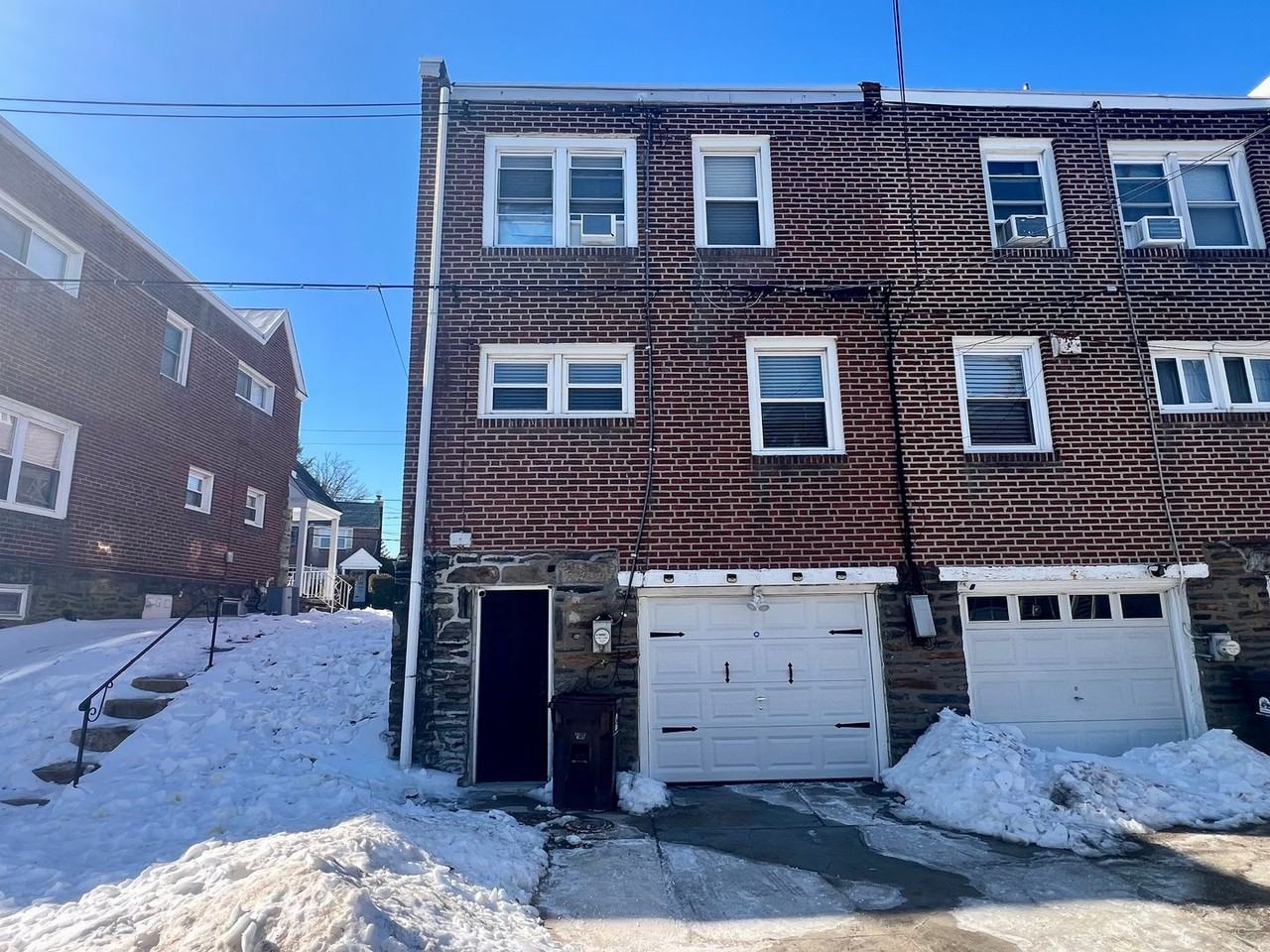 317 Barker Ave - Photo 3 of 28