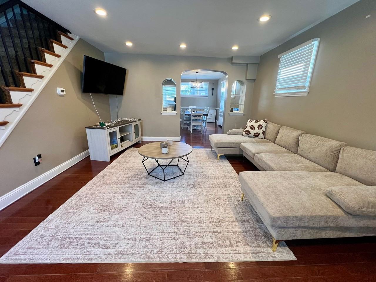 317 Barker Ave - Photo 5 of 28