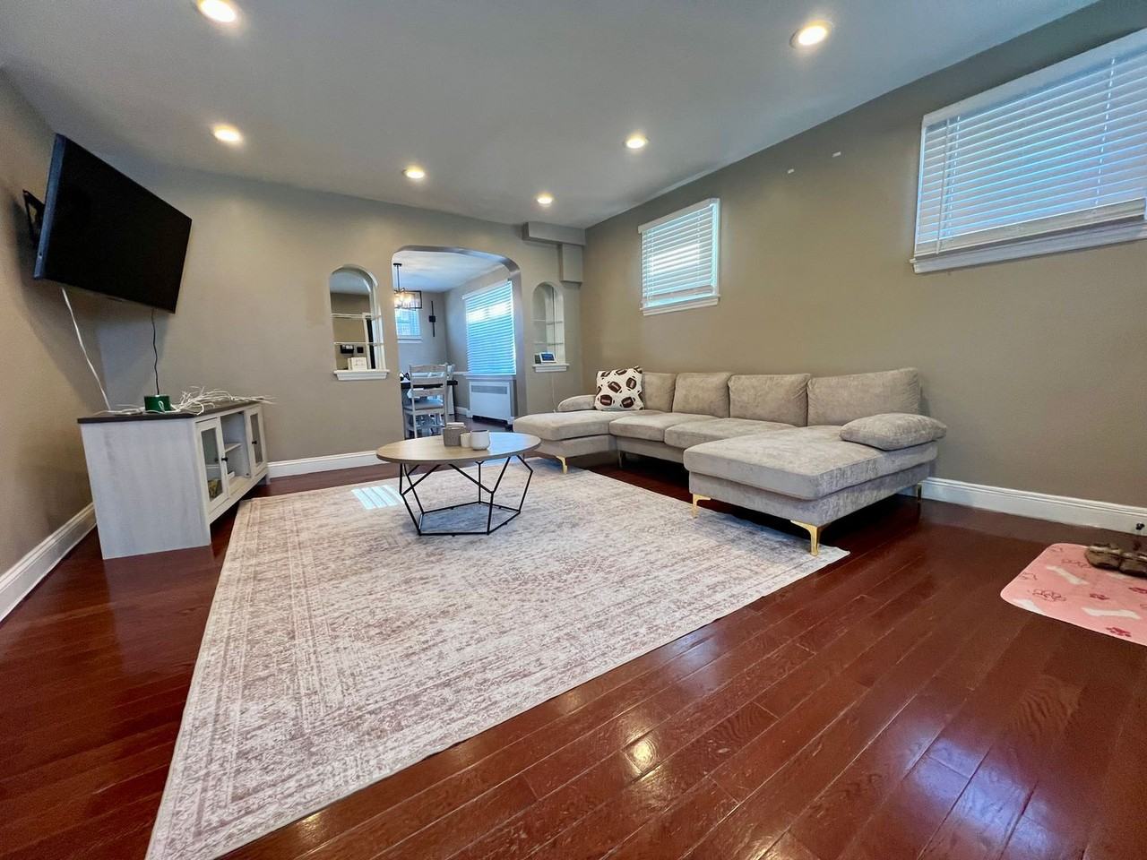 317 Barker Ave - Photo 7 of 28