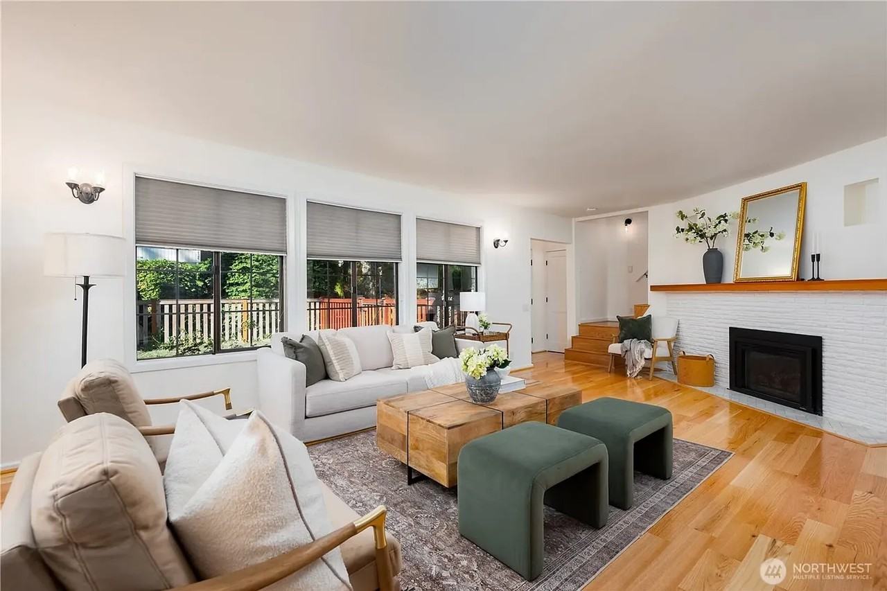 18344 Wallingford Ave N - Photo 5 of 22