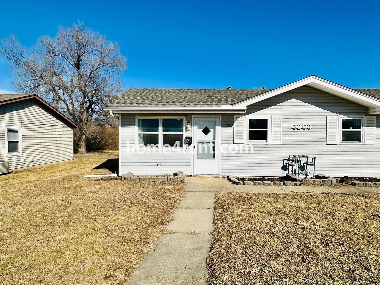 6206 E 154th Ter #A - Photo 3 of 23