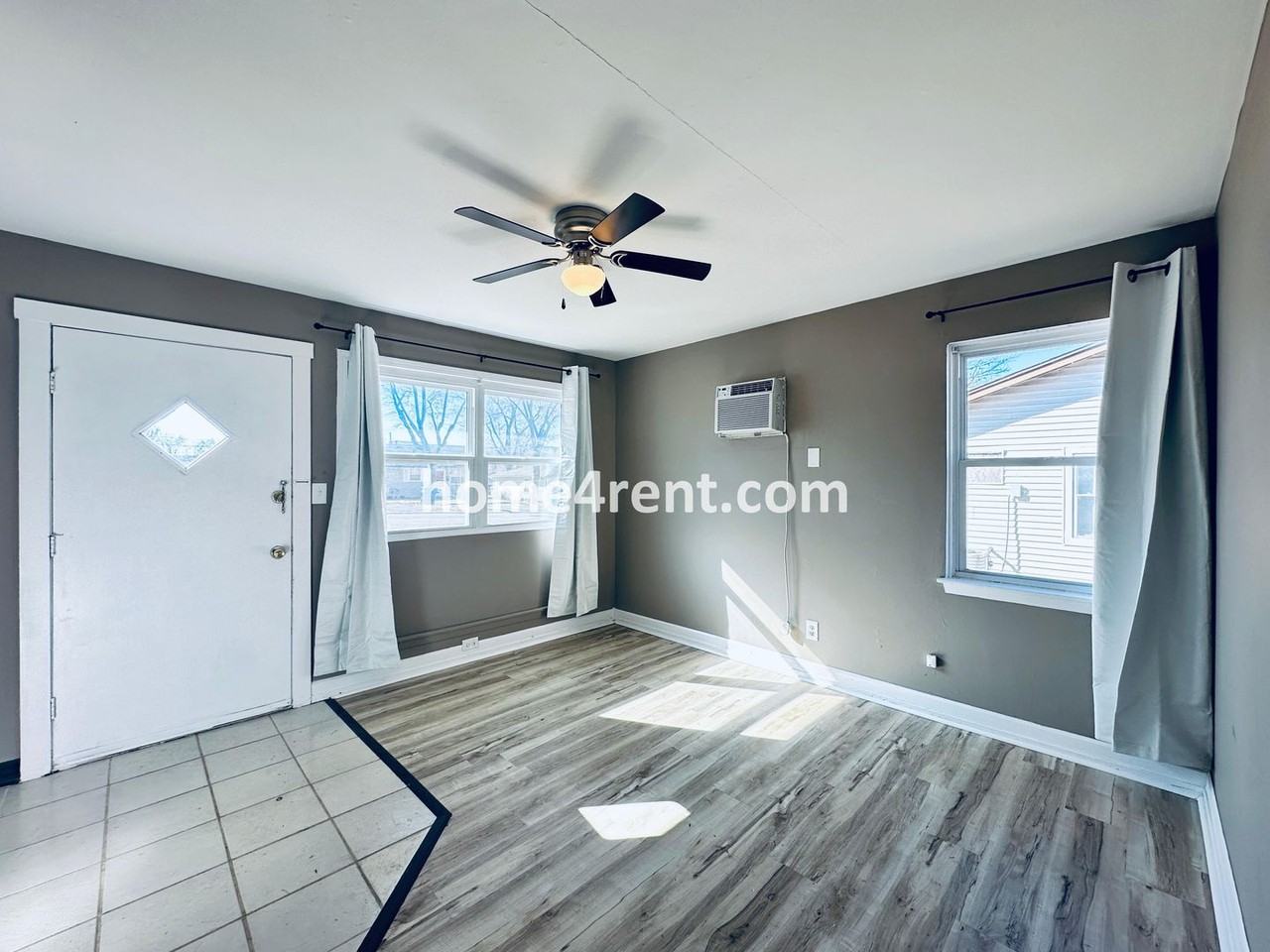 6206 E 154th Ter #A - Photo 4 of 23