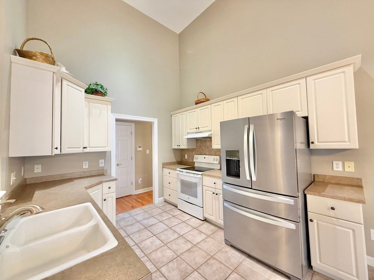 209 Highland Springs Ln - Photo 6 of 24