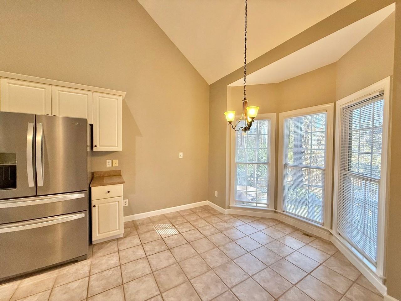 209 Highland Springs Ln - Photo 7 of 24