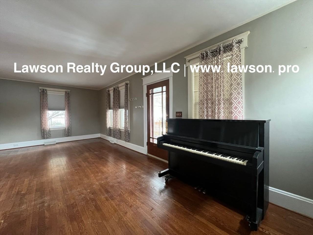 2420 Guilford Ave Sw - Photo 6 of 37