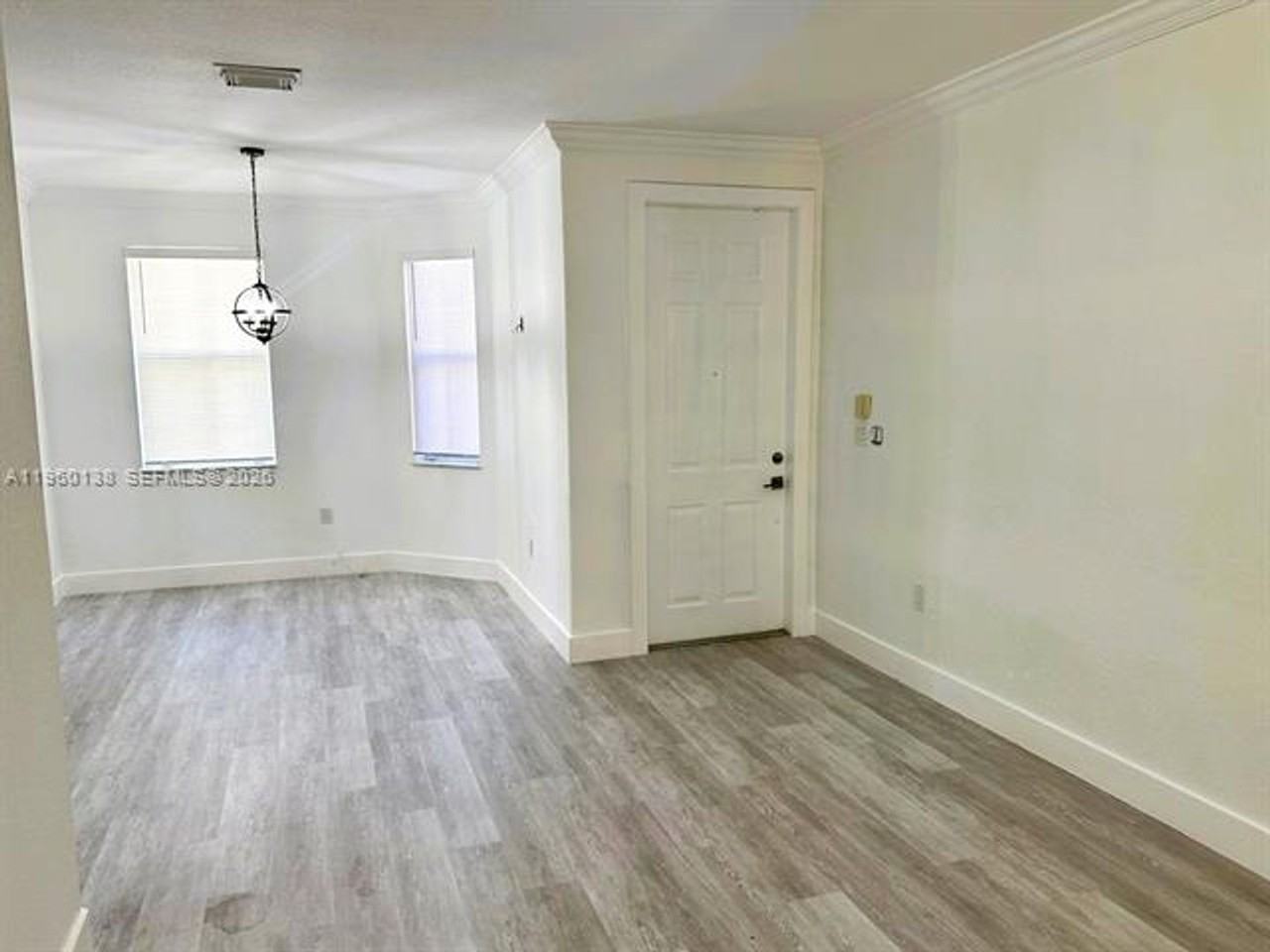 11362 11362 SW 137th Pl  th 11362 - Photo 4 of 25