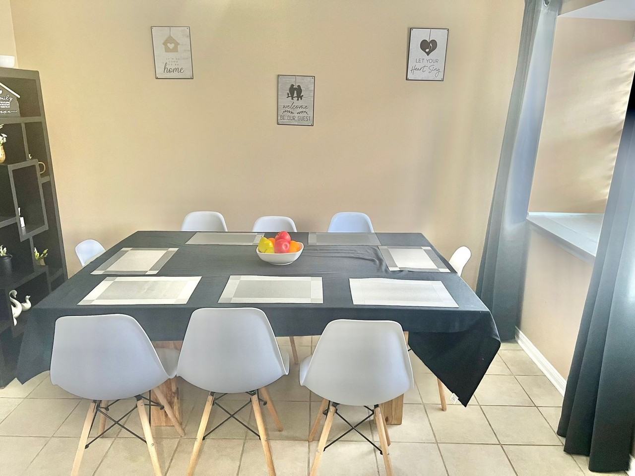 13750 Chalmette Ave - Photo 4 of 8