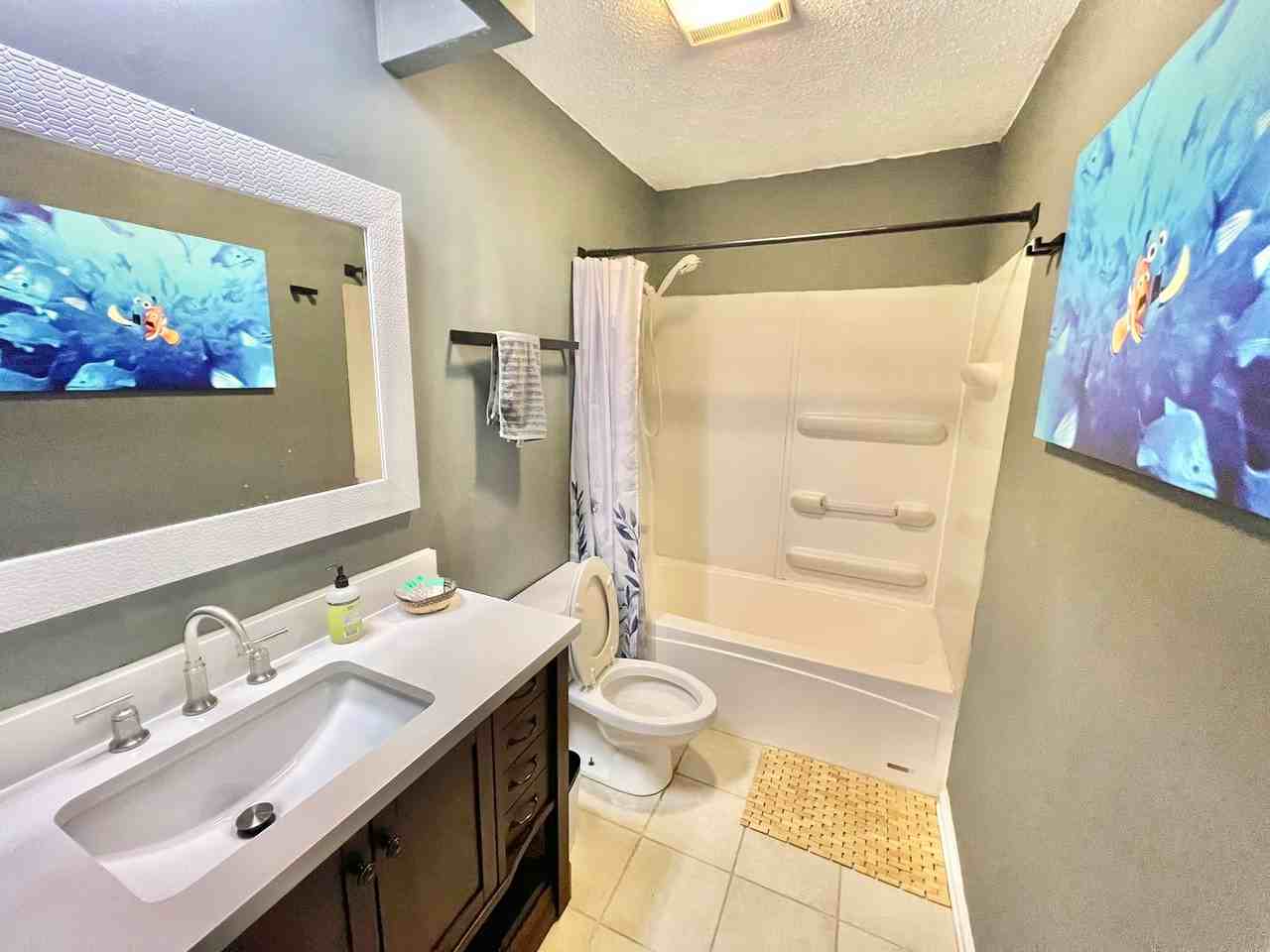 13750 Chalmette Ave - Photo 7 of 8