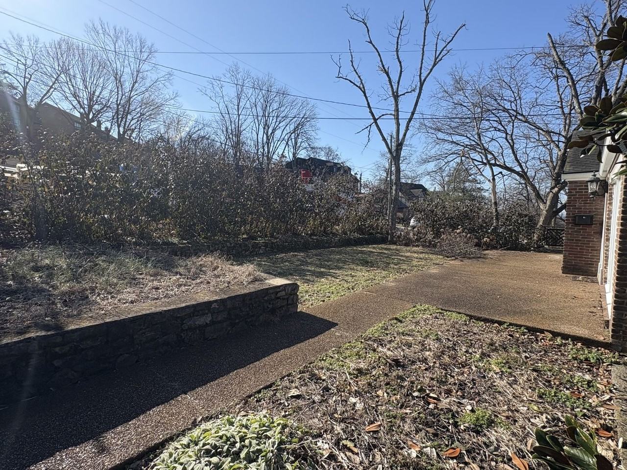 3300 Overlook Dr - Photo 3 of 33