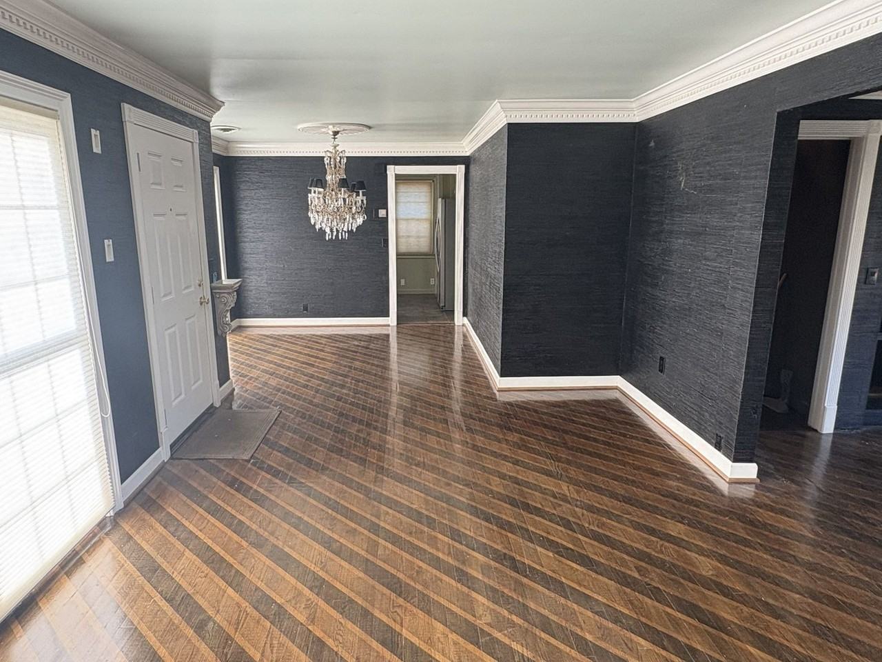 3300 Overlook Dr - Photo 5 of 33