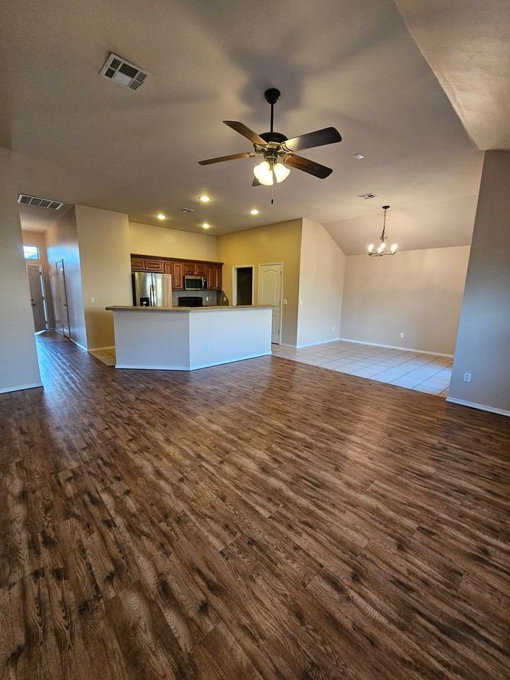 909 Shadowlake Rd - Photo 3 of 16