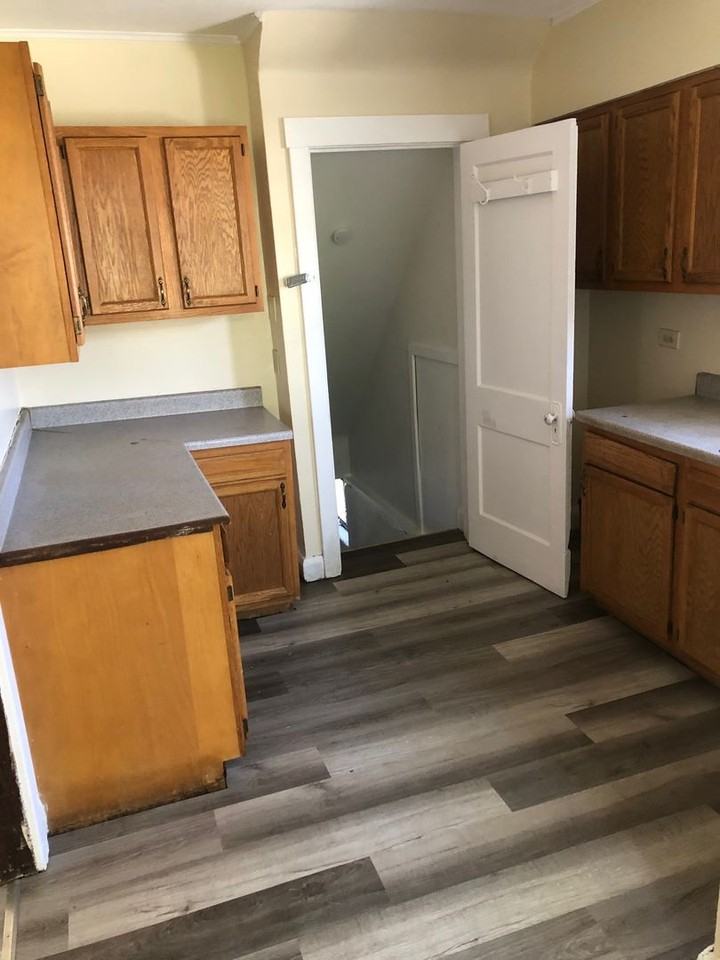 1846 Loxley Rd - Photo 6 of 14