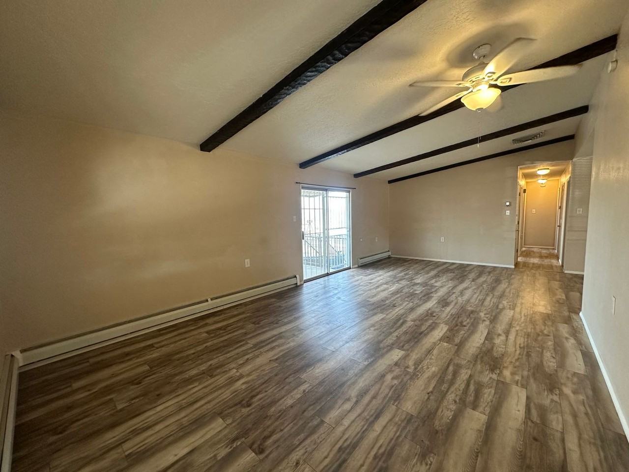 605 Pioneer Ave - Photo 3 of 13