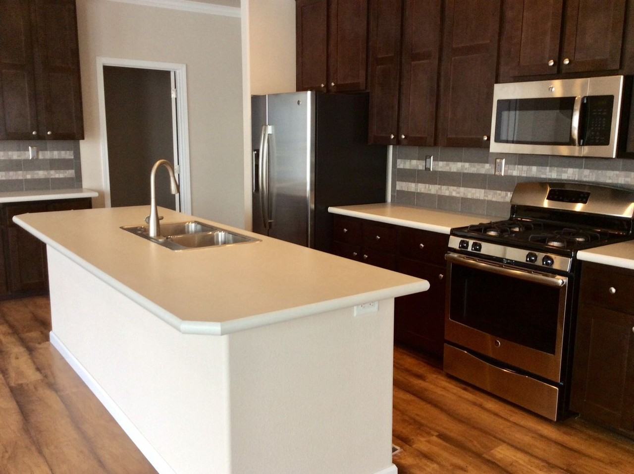 823 2nd St E - Photo 3 of 13