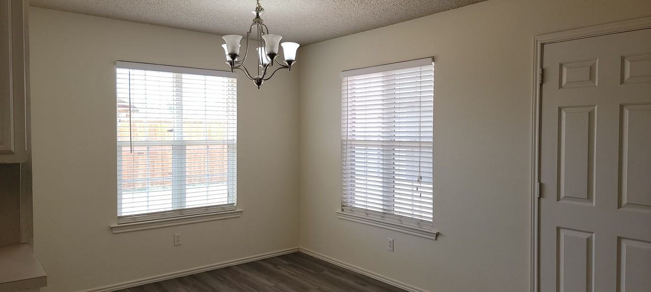 6537 7th St - Photo 7 of 25