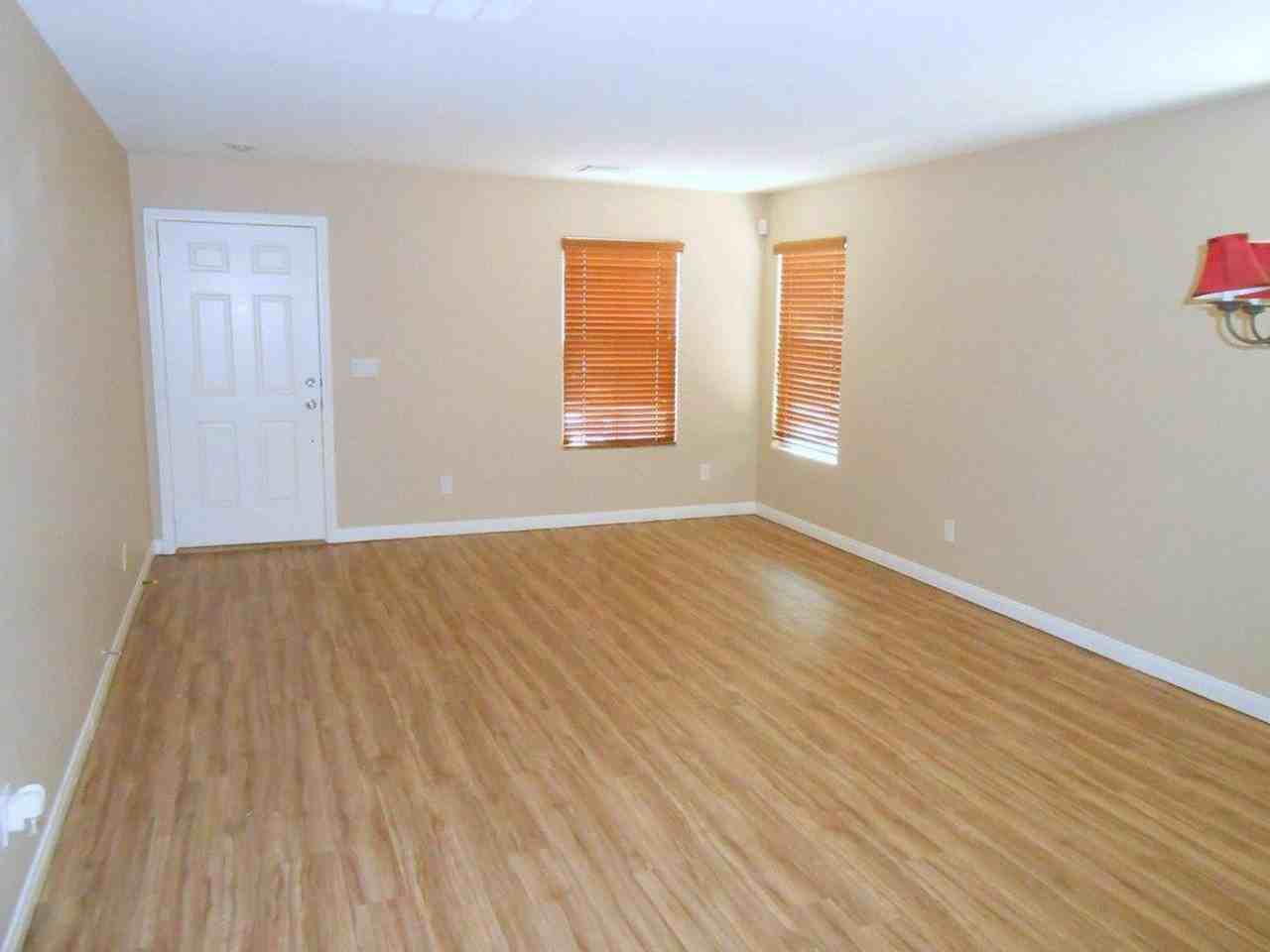 11243 Fort Vasquez St - Photo 3 of 32