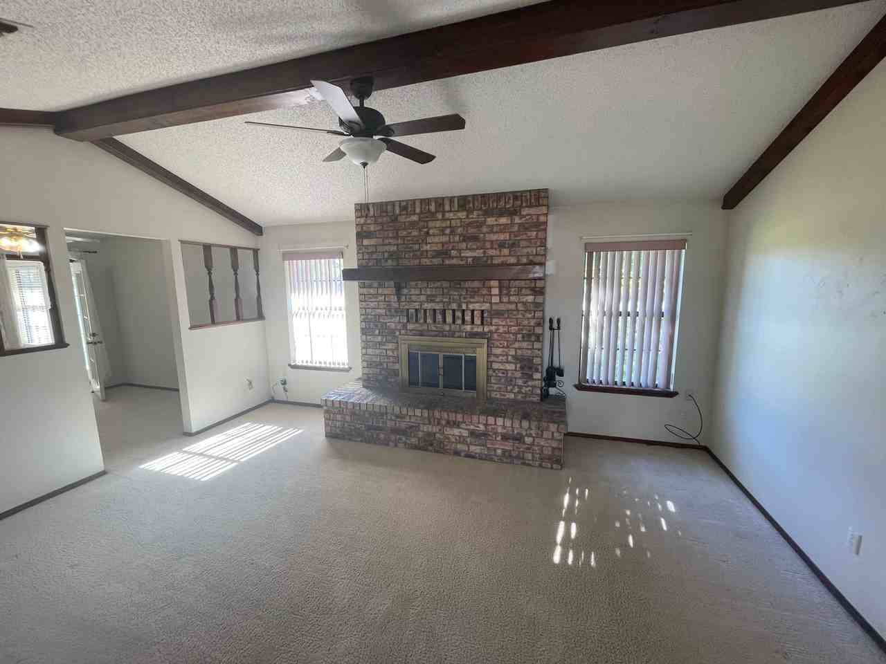 2403 Sierra Vista Rd - Photo 2 of 16