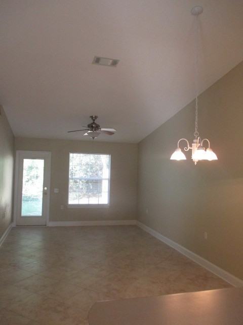 9604 Cobblebrook Dr - Photo 4 of 14