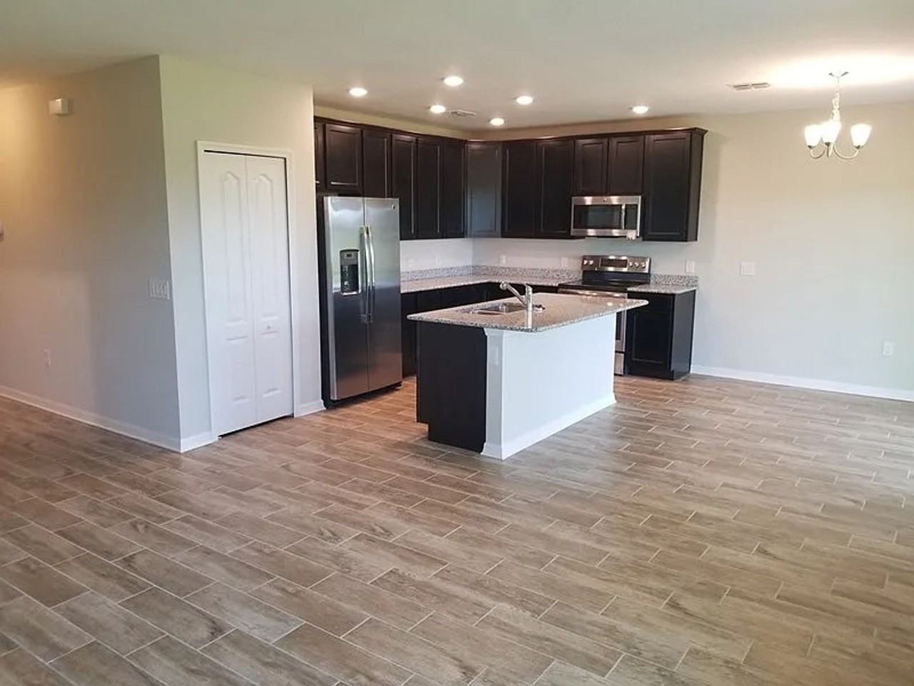 3817 Wayfarer Way - Photo 7 of 18