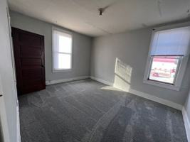 featured image of 1621 W Jackson St