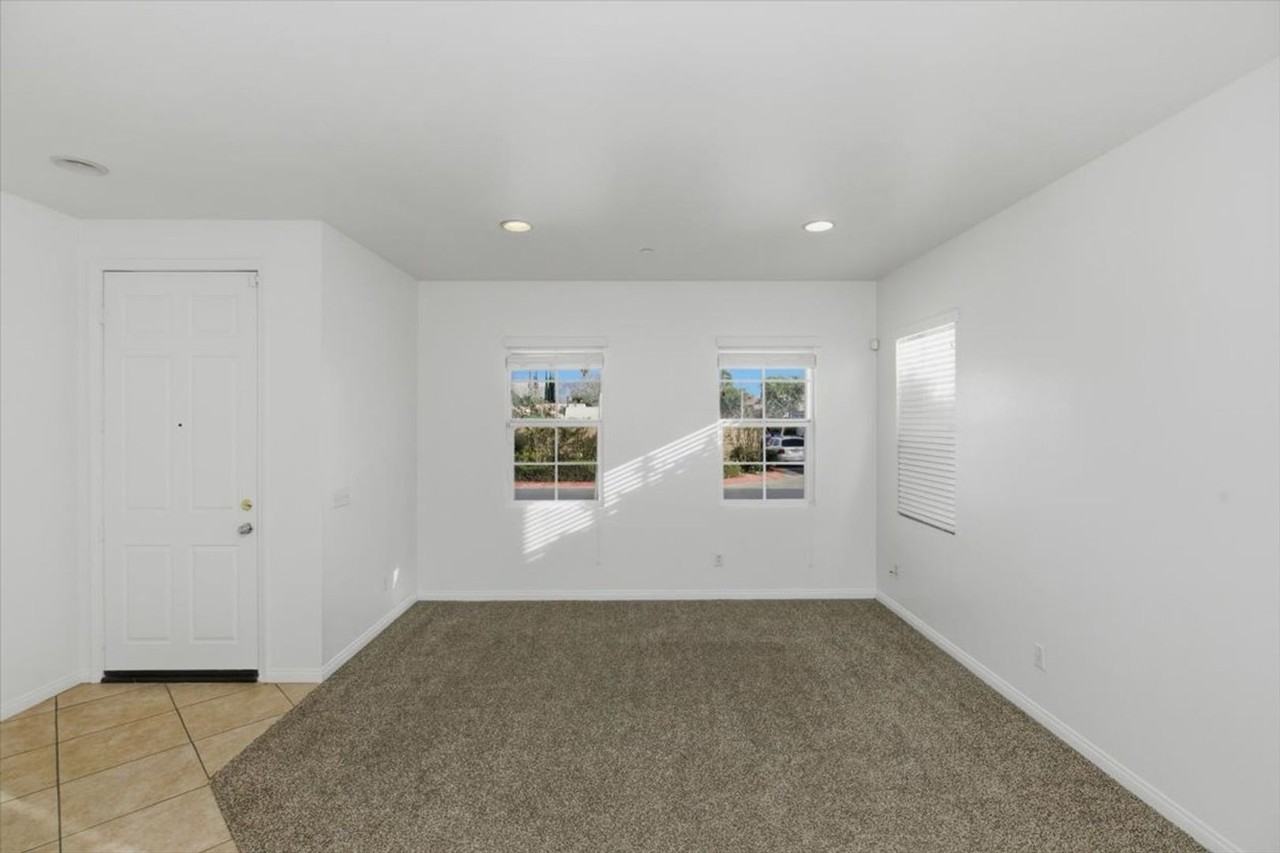 1795 Yvonne Ct - Photo 4 of 14