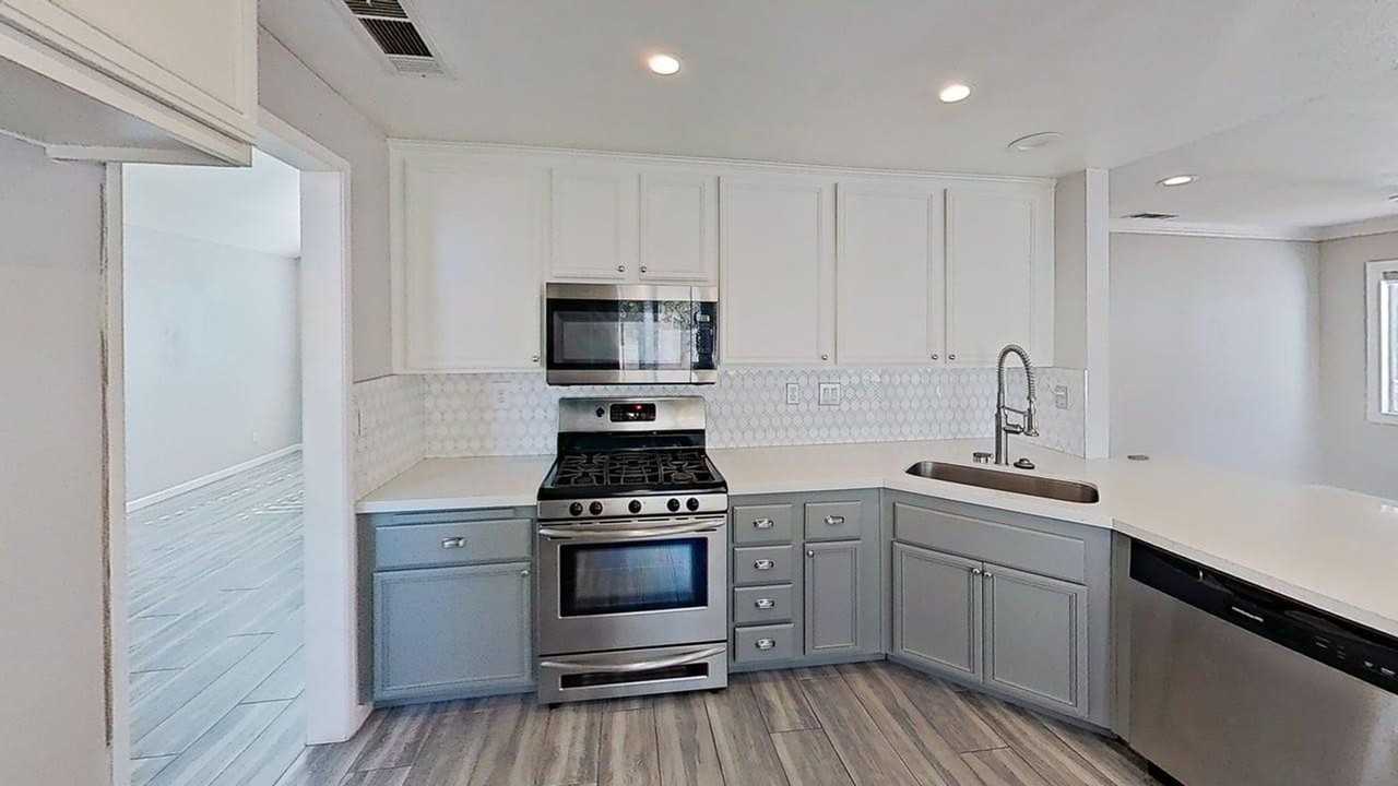 15108 Ficus St - Photo 6 of 26