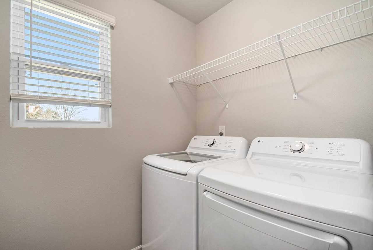 7345 Sessile Cir - Photo 7 of 25