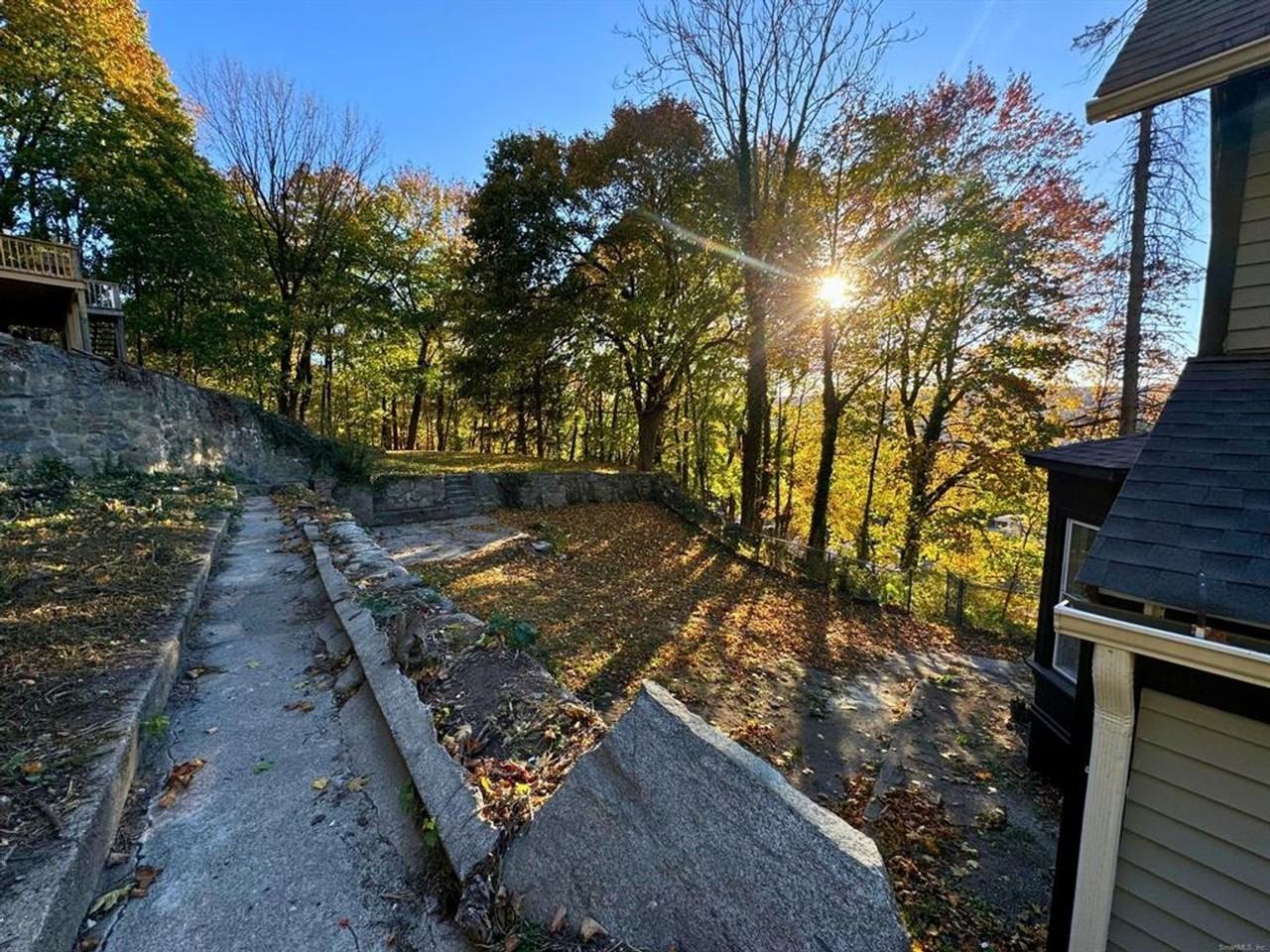 35 Mount Pleasant St - Photo 3 of 24