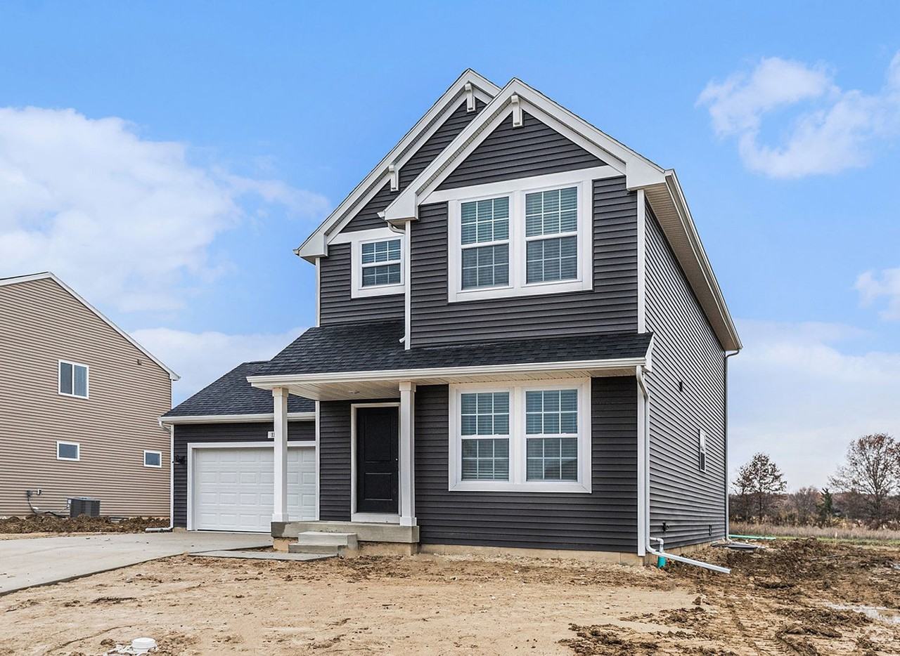 102 Iris Ct - Photo 2 of 20