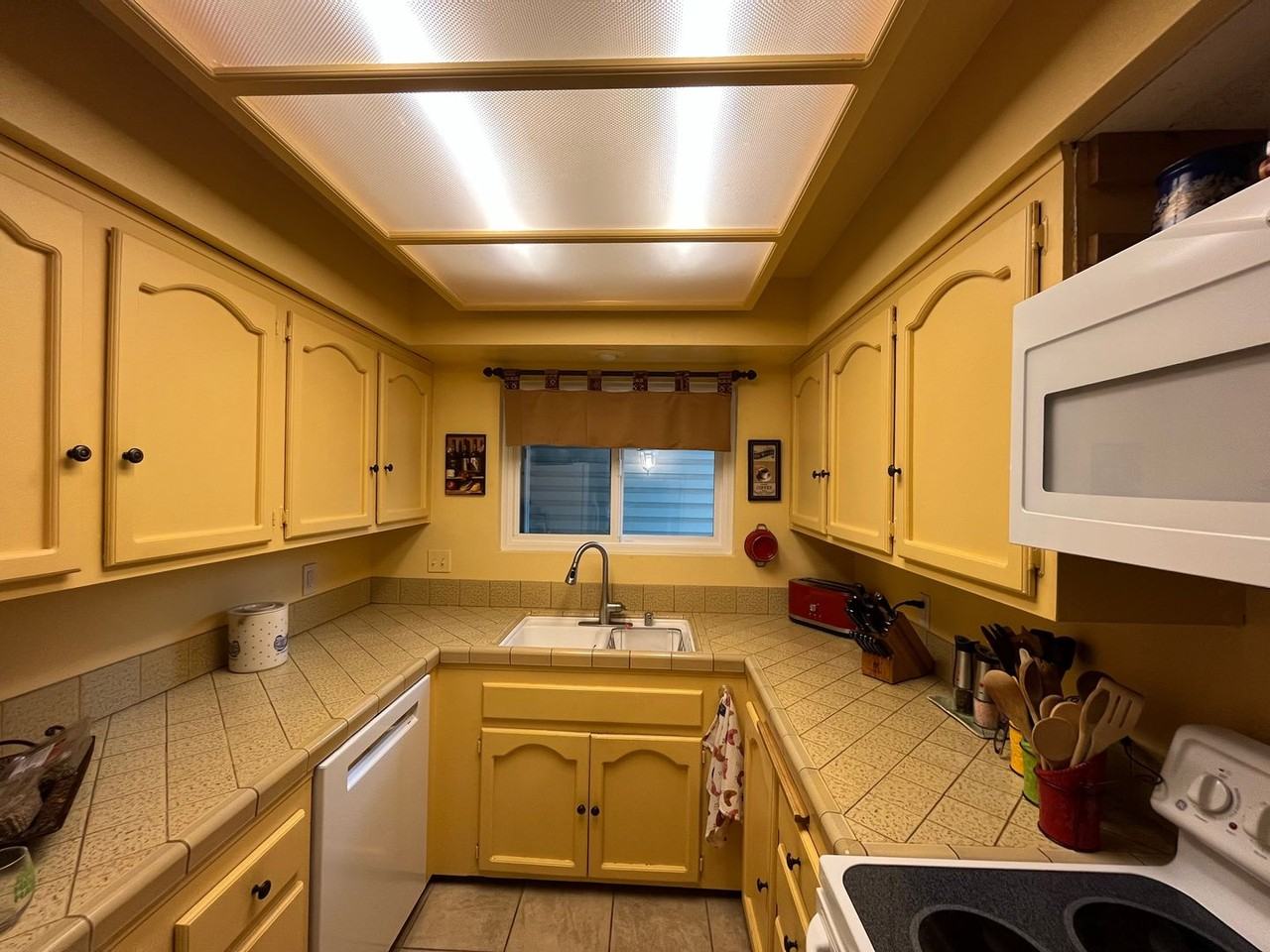 2801 Johnson Ave #7 - Photo 5 of 19