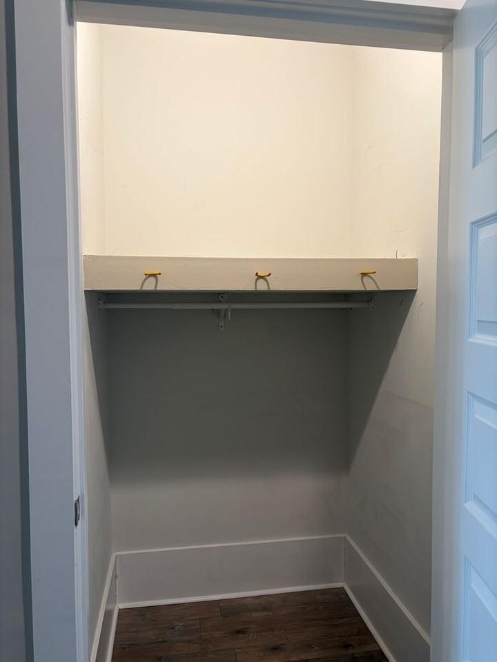 1623 Florentia St - Photo 2 of 48