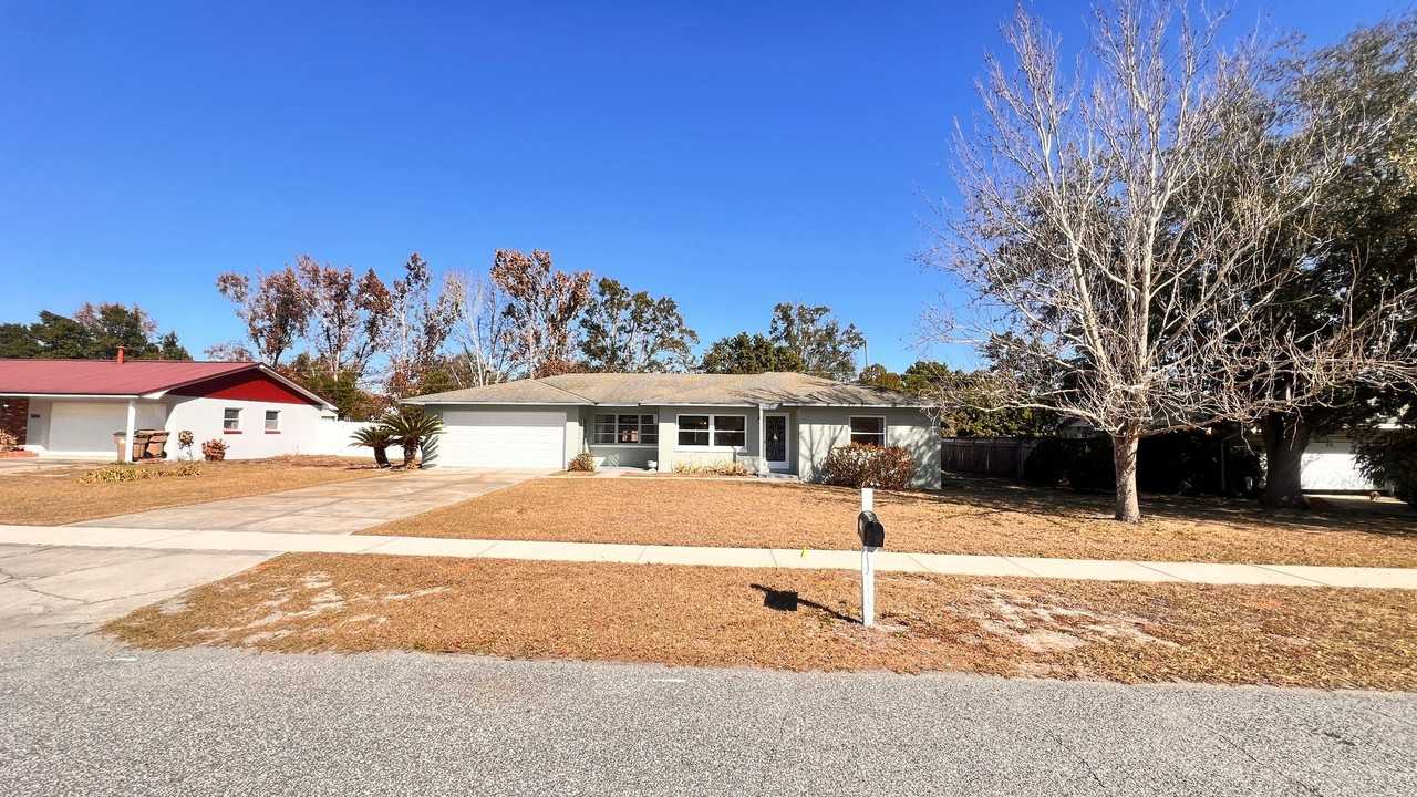 2271 Northland Rd - Photo 4 of 50