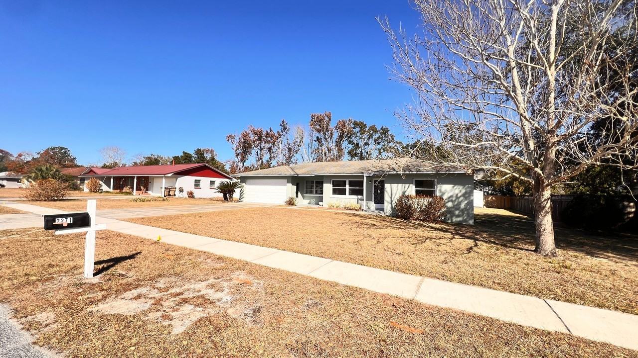 2271 Northland Rd - Photo 7 of 50