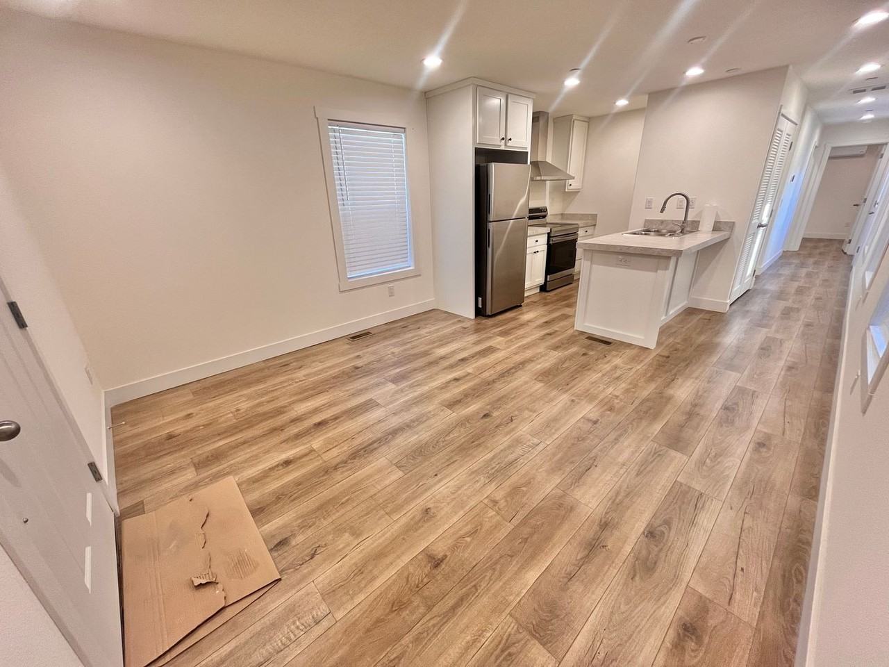 1602 1/2 Dodder Dr - Photo 2 of 19