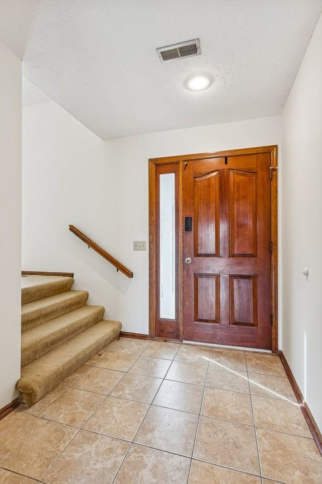 15430 Hamilton St - Photo 3 of 29