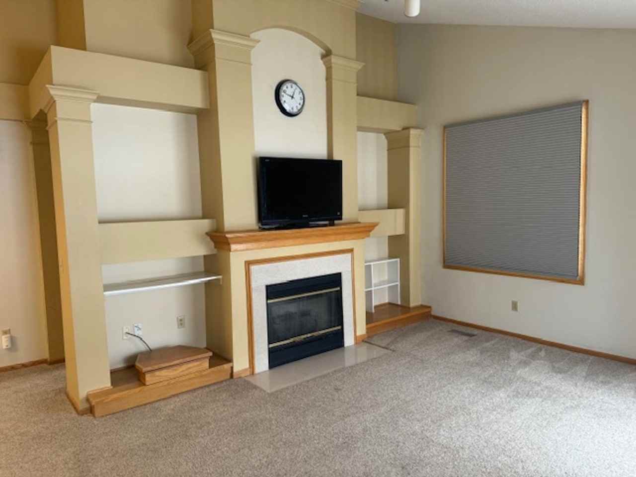 508 Queens Gate - Photo 3 of 19