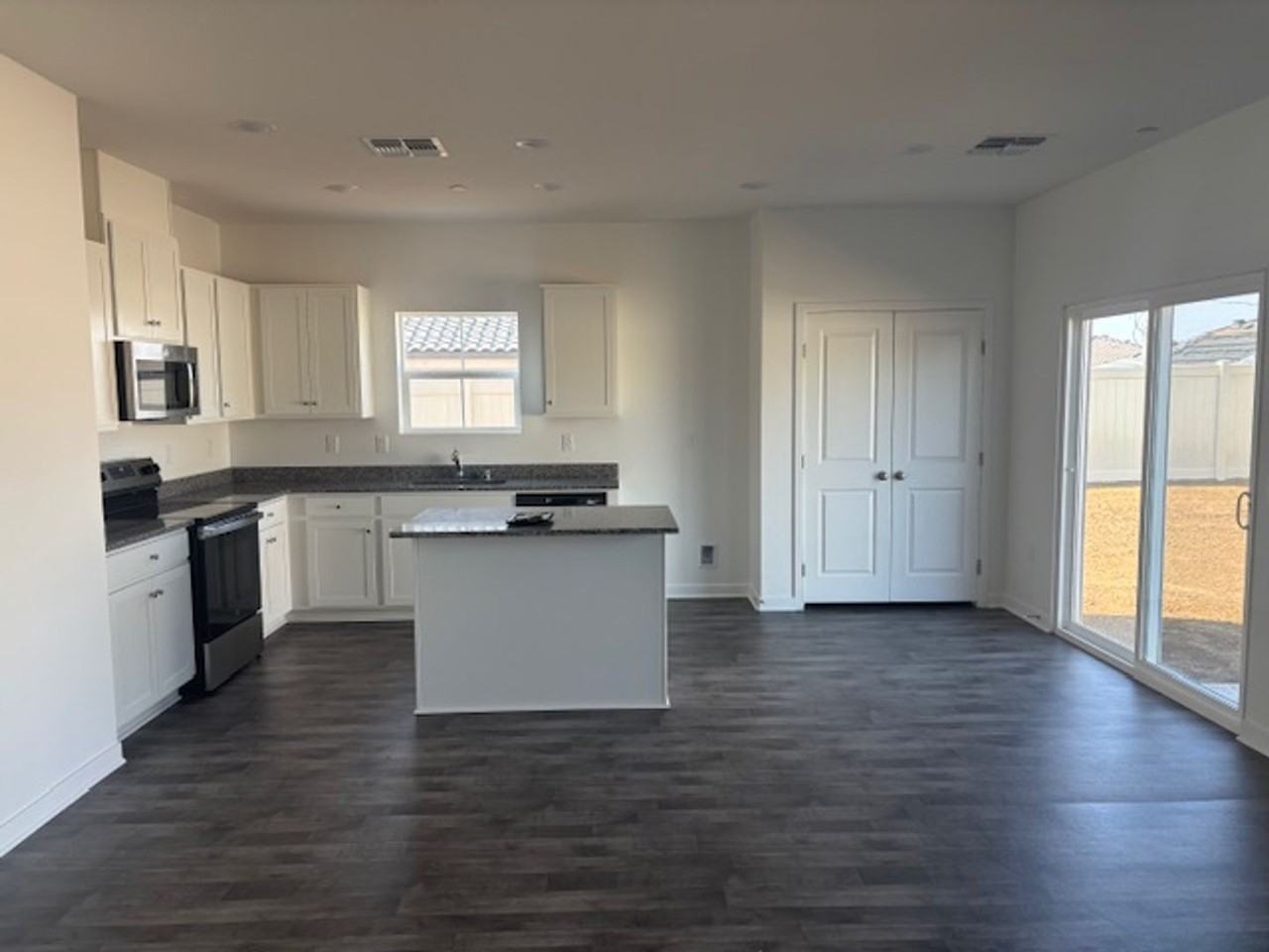 8632 Waltz Way - Photo 7 of 29