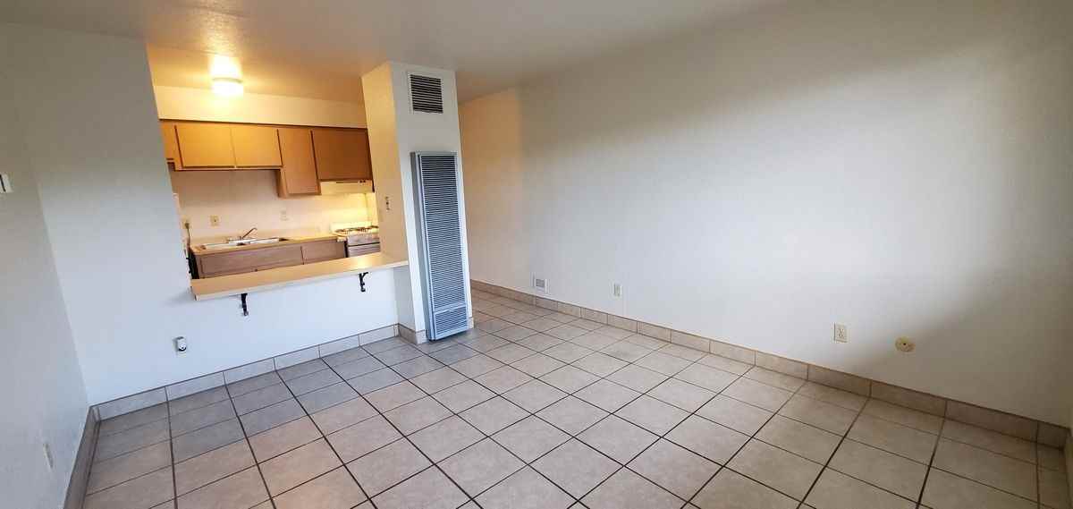 320 Tennessee St Se ##11 - Photo 4 of 14