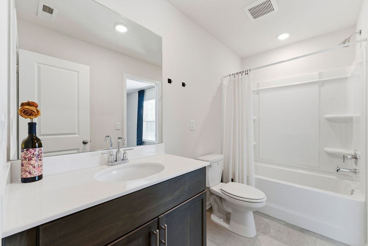 1429 Vayda Ct - Photo 3 of 20