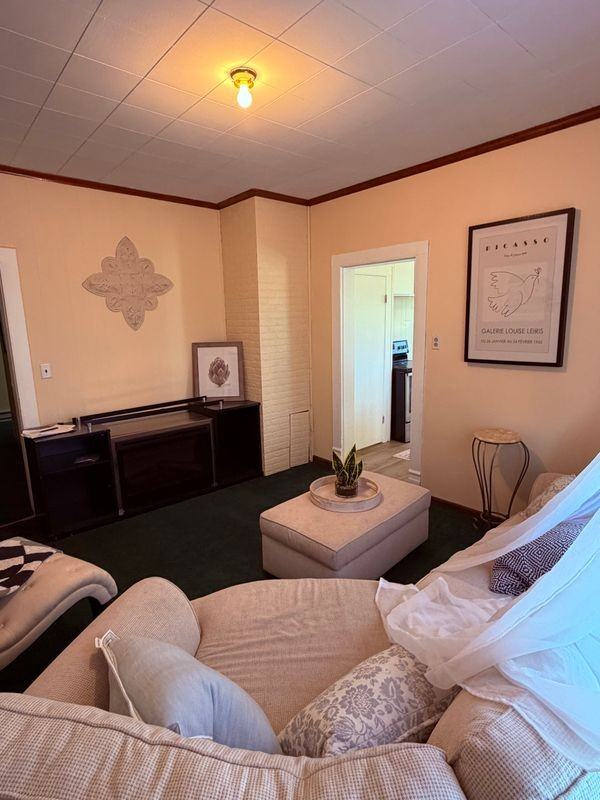 701 Main St - Photo 2 of 14