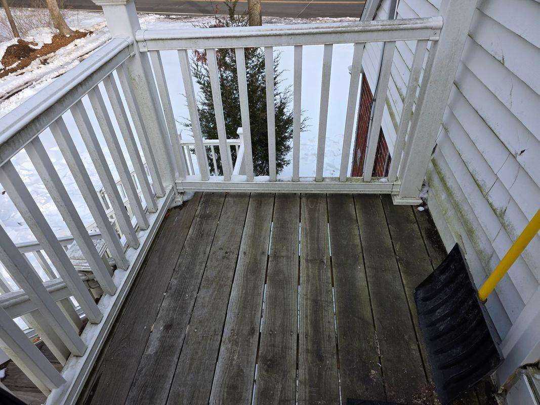 140 Lake Ave S - Photo 3 of 5