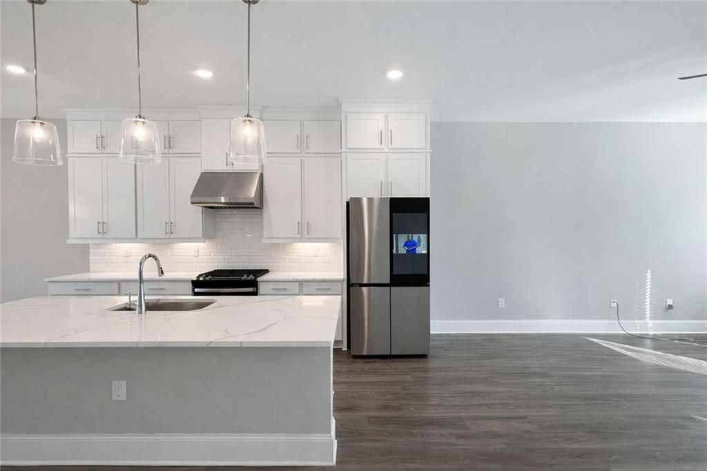 1375 Walking Way Se - Photo 7 of 39